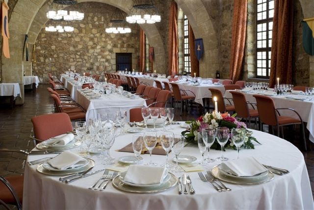 PARADORES POSIBILITA LA RESERVA ON-LINE DE SUS RESTAURANTES A TRAV�S DE ELTENEDOR.ES
